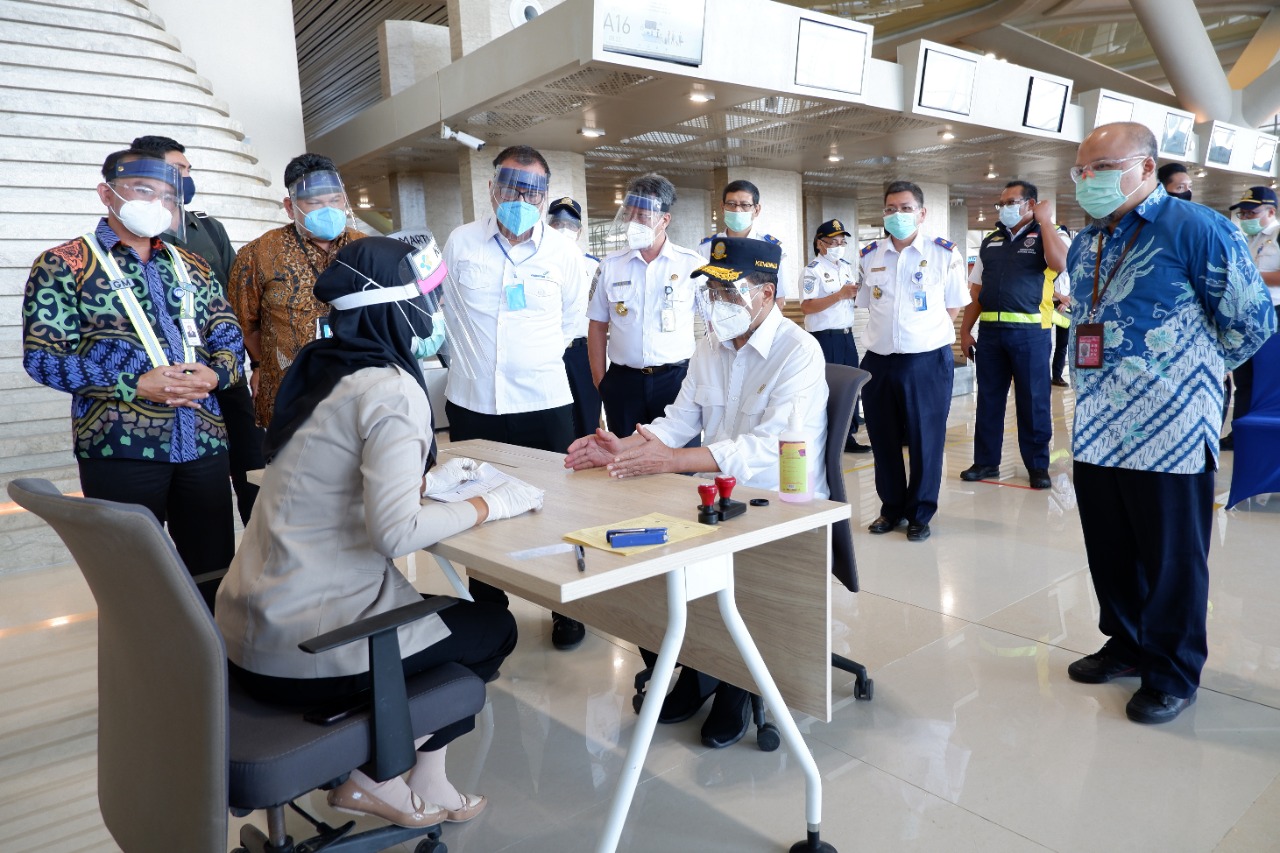 Monitor Penerapan Protokol Kesehatan Di Bandara Angkasa Pura I