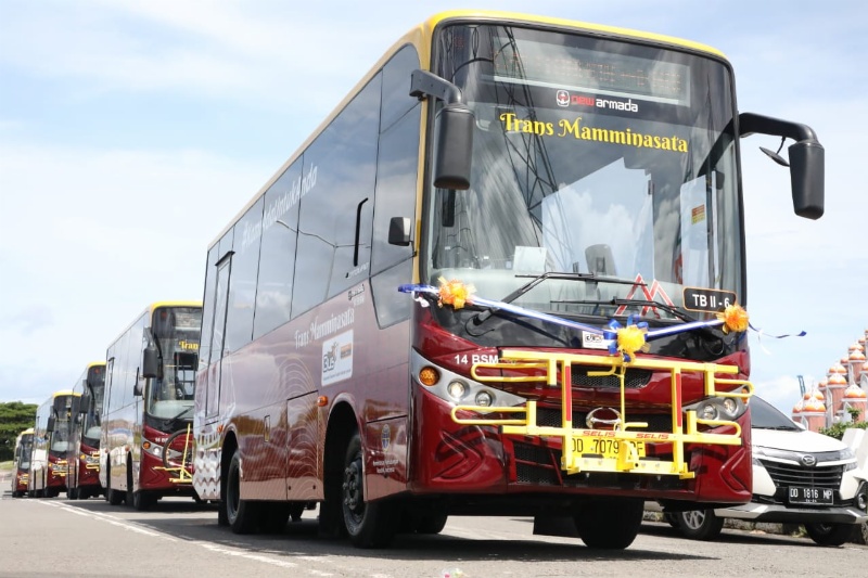 Dirjen Budi Resmikan BTS Trans Mamminasata Di Kota Makassar, Siap ...