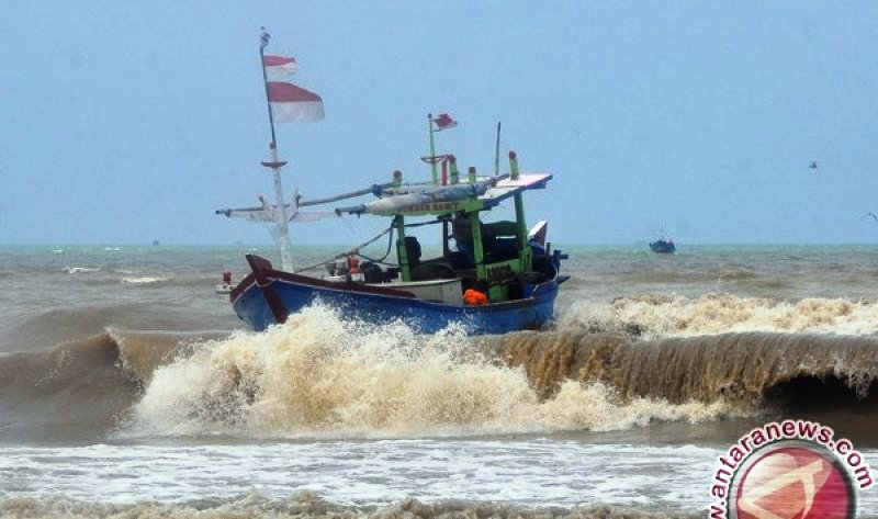 Peringatan BMKG, Waspada Gelombang Tinggi 4 Meter Di Perairan Indonesia