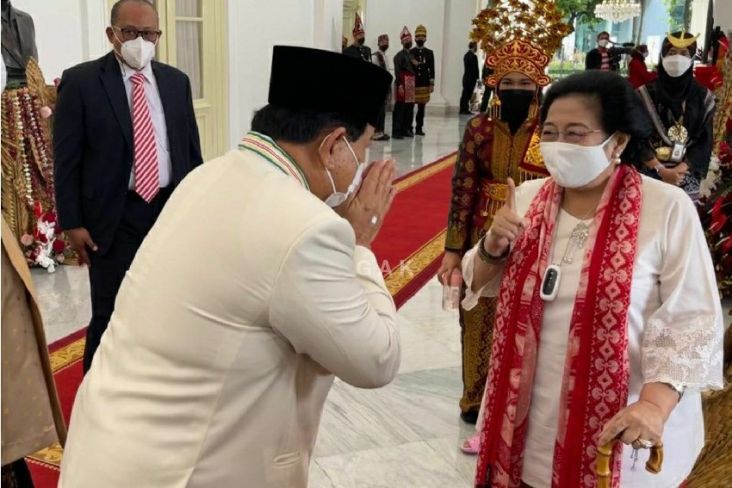 Dilema Megawati adalah membuat kader PDIP menjadi cawapres Prabowo, baik Puan maupun Ganjar, atau meninggalkan Prabowo dengan Gerindranya.