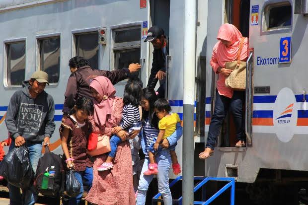 Puncak Arus Balik Penumpang Kereta Api Diprediksi Pada H5 Lebaran 6098