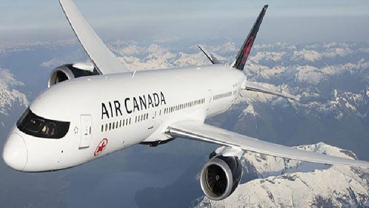 Gadis Muslim Dipaksa Lepas Hijab saat Mau Naik Pesawat Air Canada