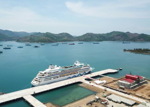 29 Kapal Pesiar Batal Sandar Di Pelabuhan Gili Mas